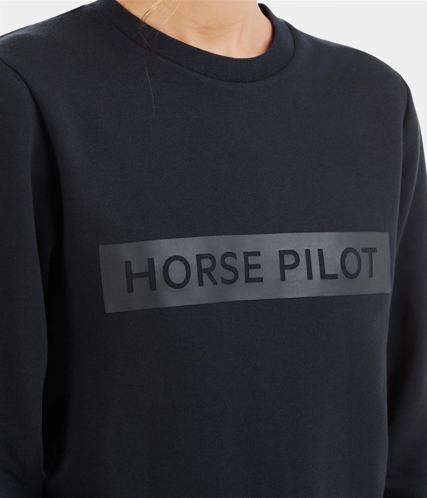 TEAM SWEATSHIRT