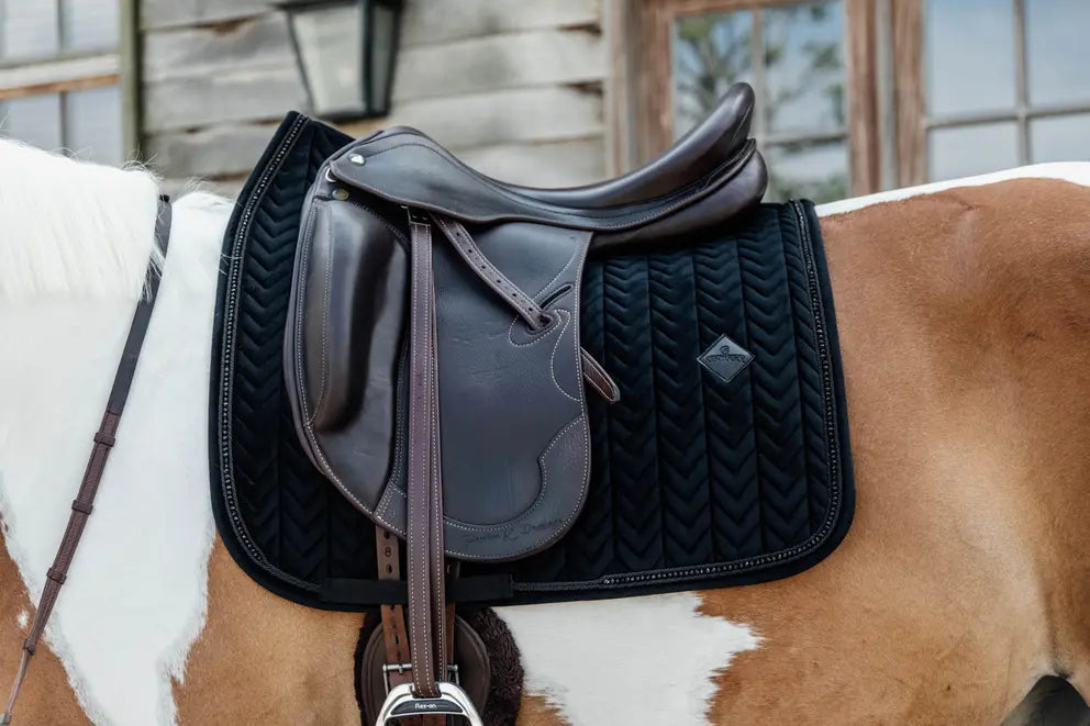 Velvet PEARLS Dressage Saddle Pad | Black