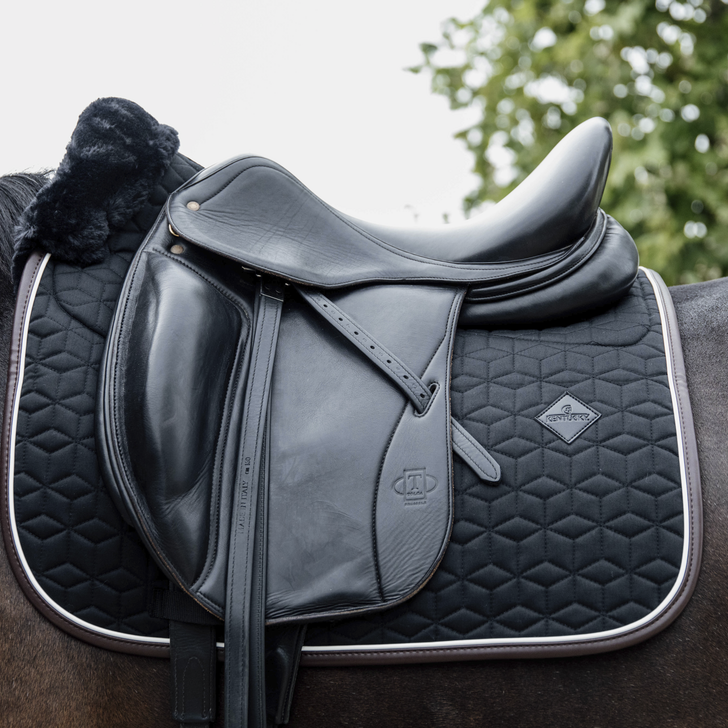 Skin Friendly Dressage Saddle Pad - Star Quilting | Black
