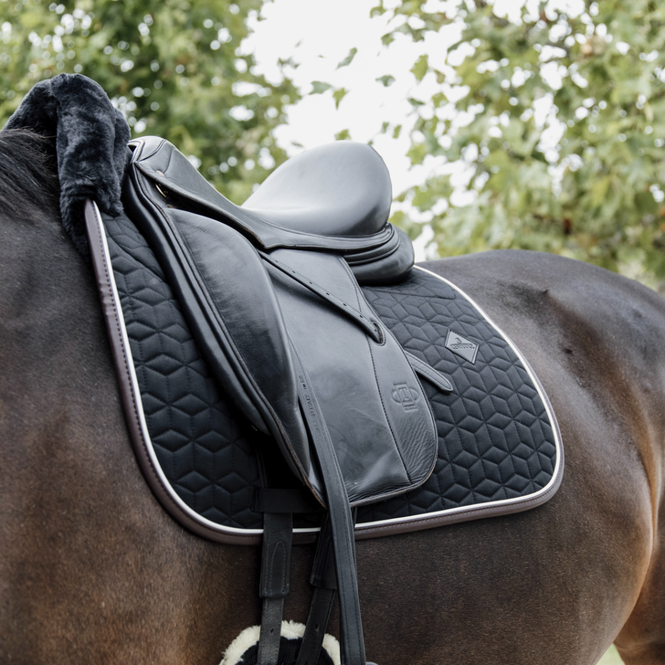 Skin Friendly Dressage Saddle Pad - Star Quilting | Black