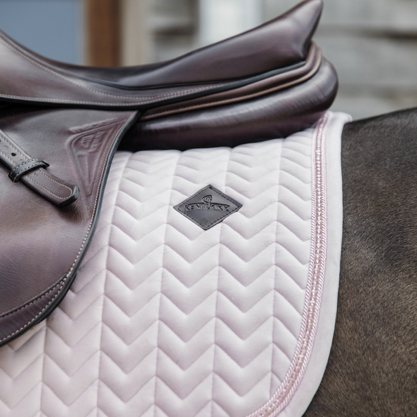 Velvet PEARLS Jumping Saddle Pad | Soft Rose