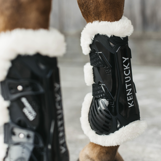 Vegan Sheepskin Tendon Boots Bamboo Elastic | Black