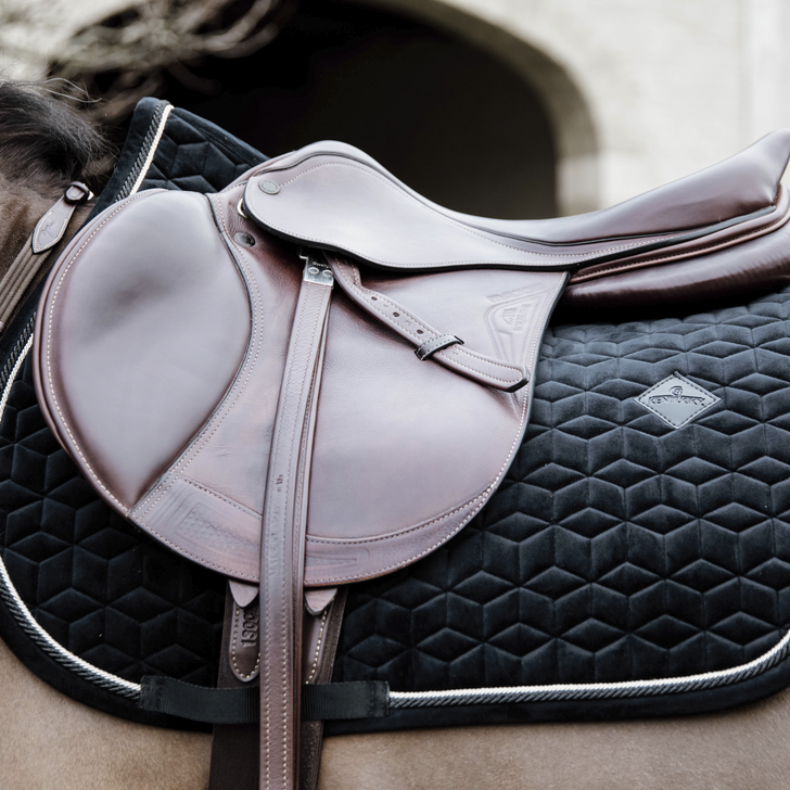 Basic Velvet Jumping Saddle Pad | Black
