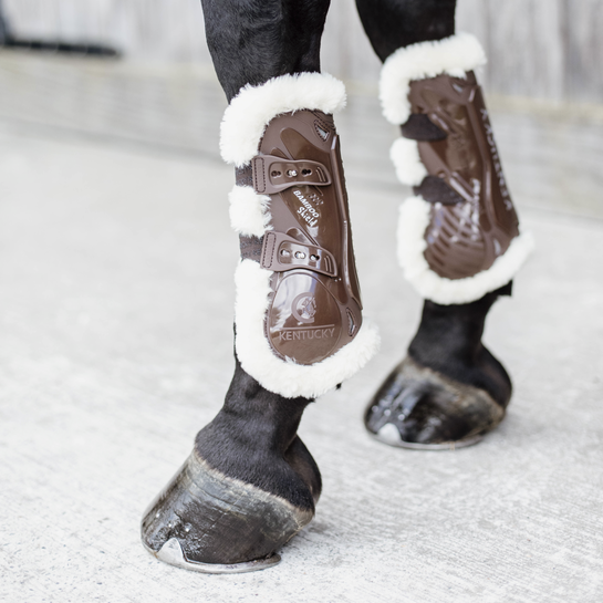 Vegan Sheepskin Tendon Boots Bamboo Elastic | Brown