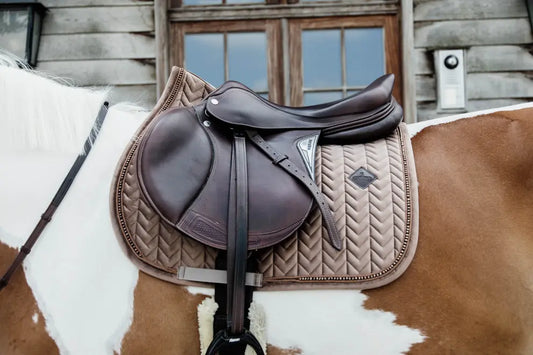 Velvet PEARLS Jumping Saddle Pad | Beige