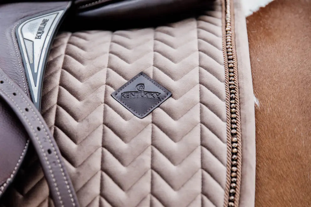 Velvet PEARLS Jumping Saddle Pad | Beige