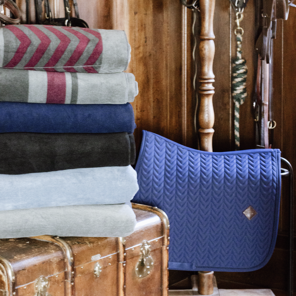 Heavy Fleece Rug Square FISHBONE | Grey + Bordeaux