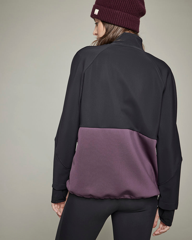 ASKA Activewear Sweater | Muscat/Black