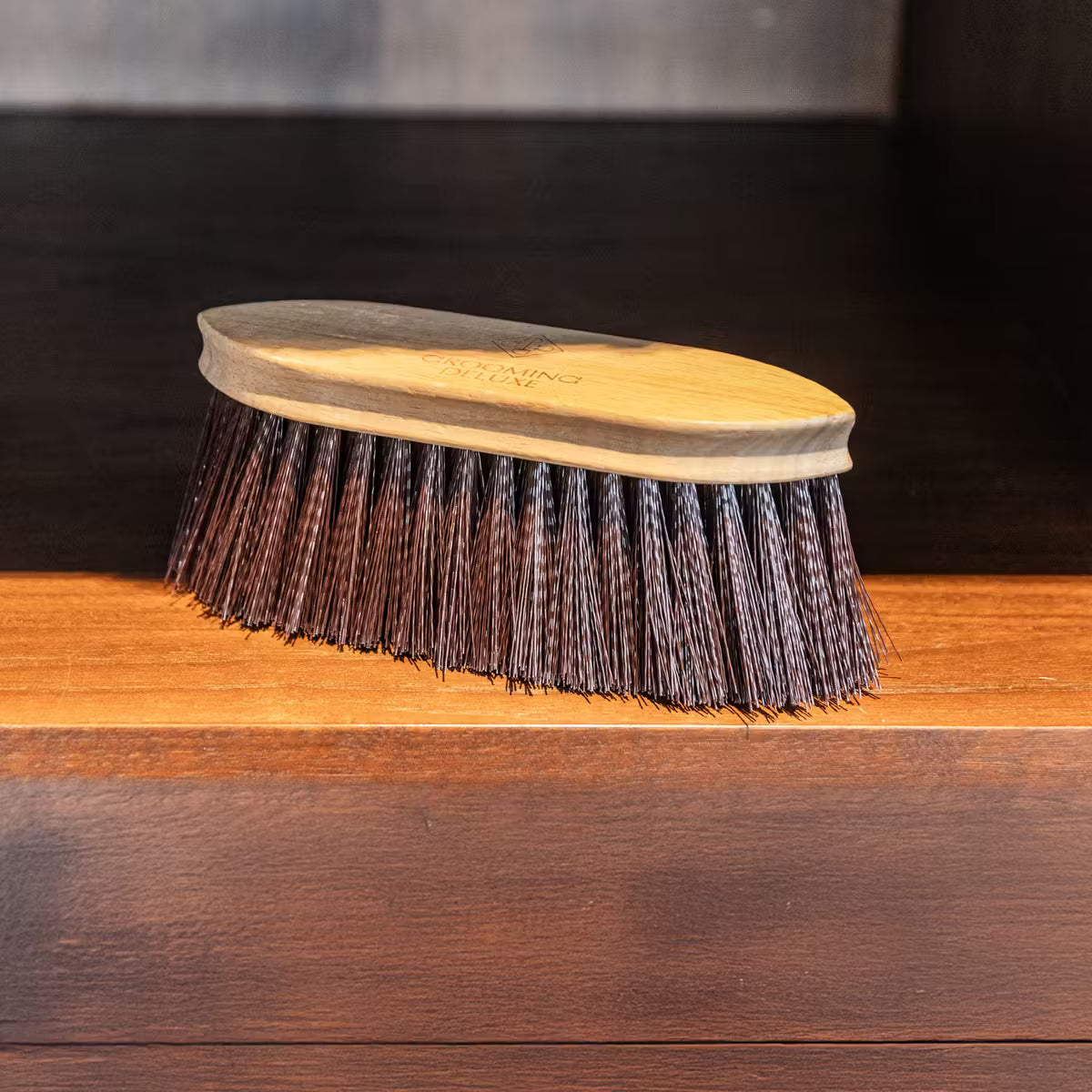 Wooden Classic Brush medium hard