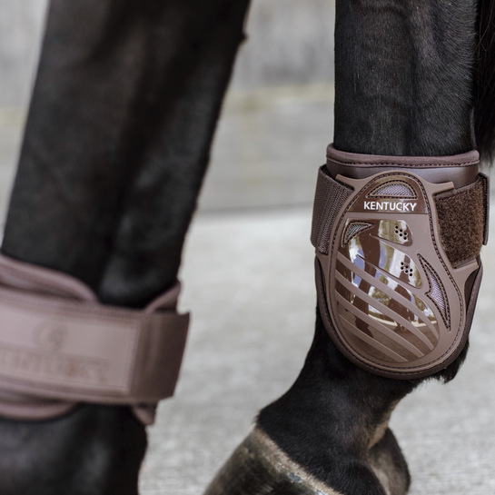 Young horse fetlock boots | Brown