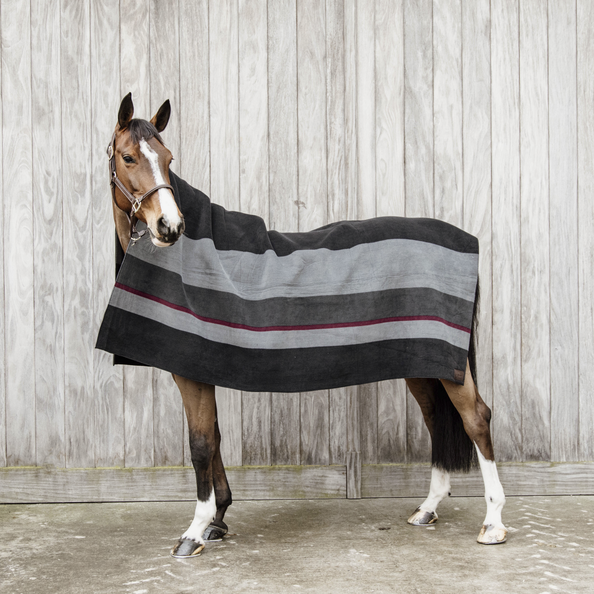 Heavy Fleece Rug Square Stripes | Black + Grey